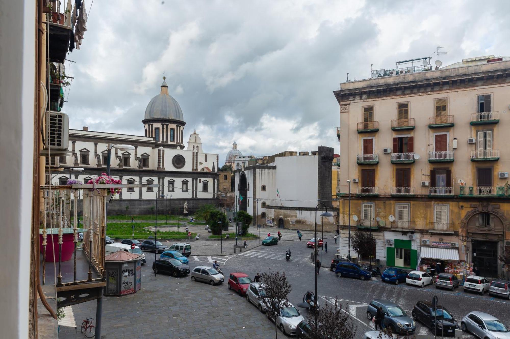 Il Vicoletto Del Castello Gasthuis Napels